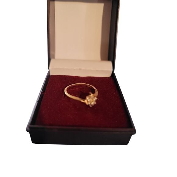 14kt Yellow Gold Women's Ring Diamond Cluster 7 Full Cut Diamonds - Picture 3 of 6